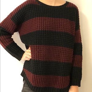 COZY OVERSIZED SWEATER black & burgundy striped XS